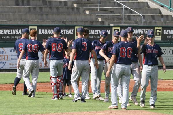 Souveräner Sieg gegen Regensburg 2 in Game 1